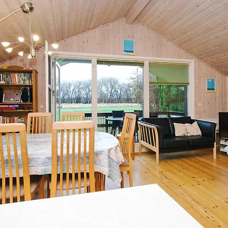 Ferienhaus Two-bedroom In 1 *