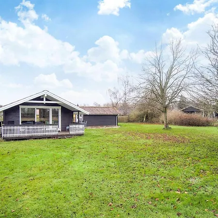 Two-bedroom In 1 Ferienhaus Skibby