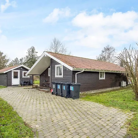 Two-bedroom In 1 * Skibby